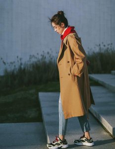短款风衣搭配图片女时尚 风衣短款外套女式怎么搭配图片