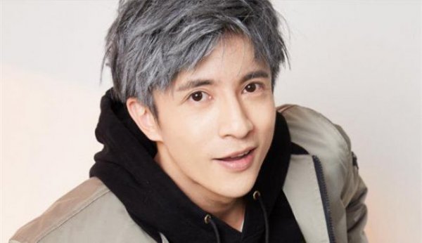 薛之谦发型