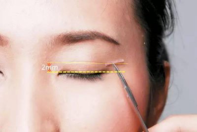 双眼皮贴的正确贴法？内双与单眼皮分别怎么贴？