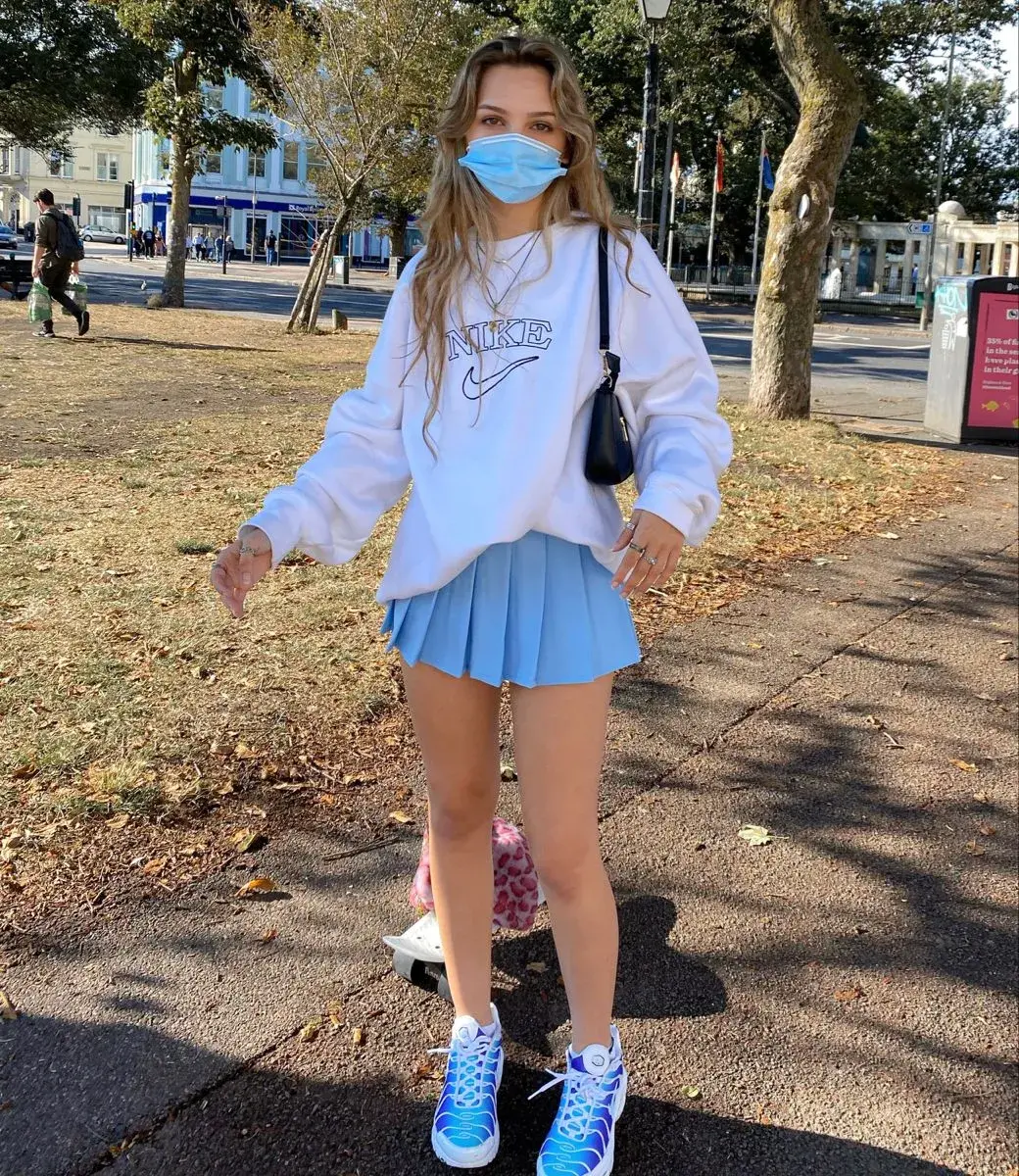 早秋卫衣怎么穿