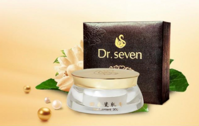 用了回春膏脸上的斑越来越多 蒂尔施回春膏质地