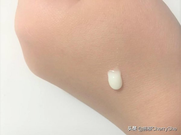 理肤泉痘痘清乳液怎样