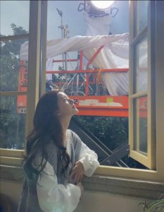 拉直好还是卷发好 拉直和卷发哪个好看图片