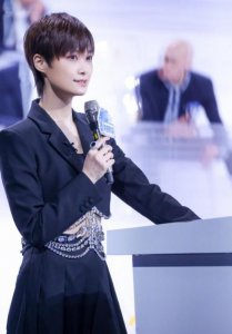 李宇春为什么不谈恋爱 单身的原因是什么？