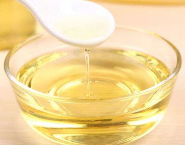 茶籽油的功效与作用外敷有什么作用 茶籽油擦脸油有什么作用