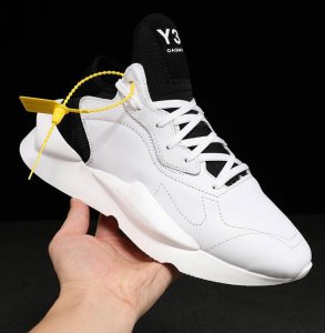 y3是什么牌子的鞋子 阿迪达斯Y3系列详细介绍 y3鞋子一般多少钱