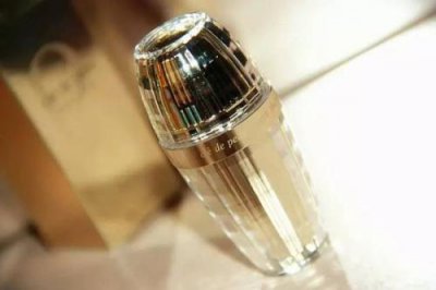 自然堂小紫瓶精华多少钱一瓶？这款产品怎么样？