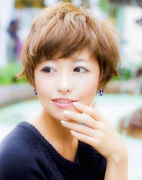中老年发型图片女短发推荐