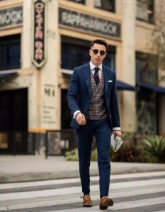 男士怎样穿西装才好看 男士西装怎么穿好看帅气？