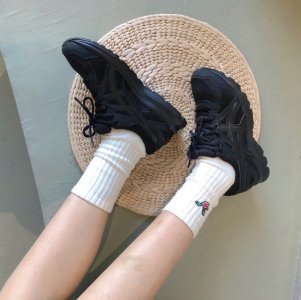 aisassa鞋是什么牌子 aisassa和asics的区别