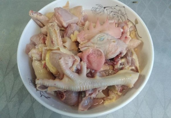 老母鸡的鸡油要扔掉吗
