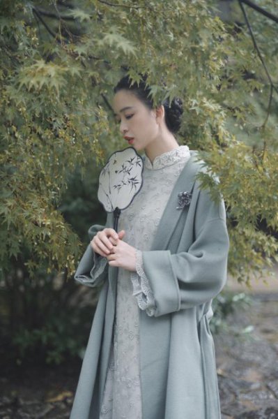 今年流行啥颜色大衣？