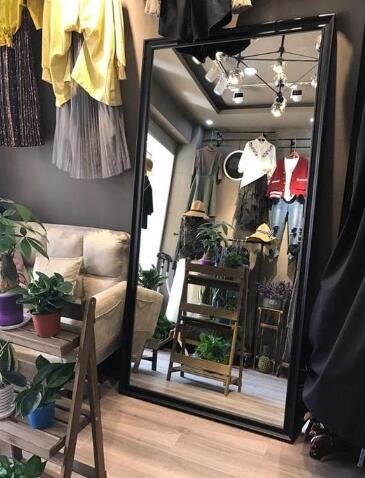 为什么服装店试衣服好看买回去不好看？