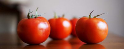 西红柿里面含什么维生素