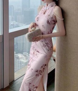 穿旗袍配什么包包好看？配这几款包特别优雅大气