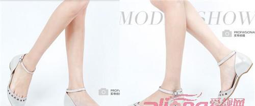 千百度低跟半凉鞋