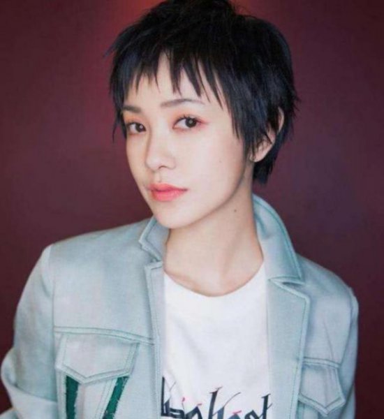 什么女生适合剪短发？