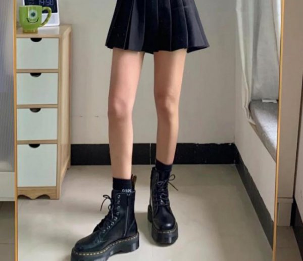 马丁靴6孔和8孔哪个好