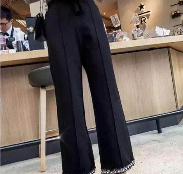 什么衣服配阔腿裤好看？