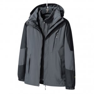 软壳冲锋衣和硬壳冲锋衣区别 冲锋衣软壳好还是硬壳好