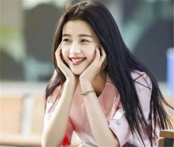 40岁以后女人适合什么发型 40岁的女人不适合什么发型？