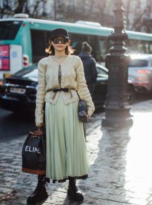 迷笛半身裙是什么风格 迷笛裙搭配什么上衣比较合适？