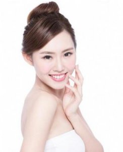 韩国妆容怎么化？跟着这几个步骤能化出自然轻薄韩妆