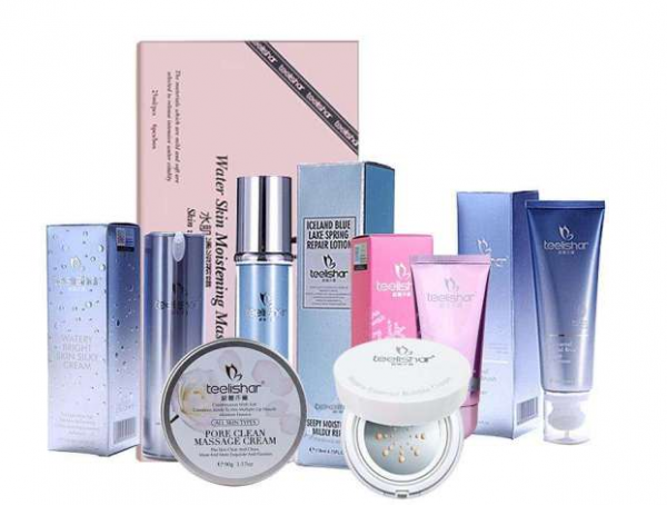 不同品牌的化妆品能混合使用吗
