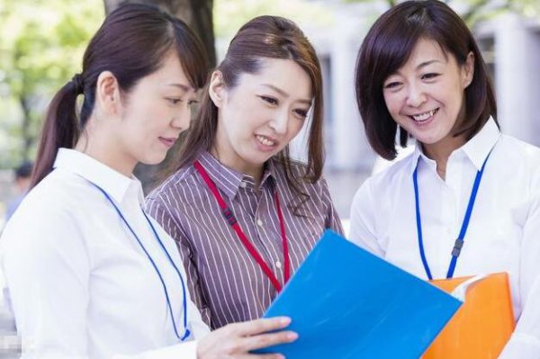 初入职场女生化妆的要求和注意事项