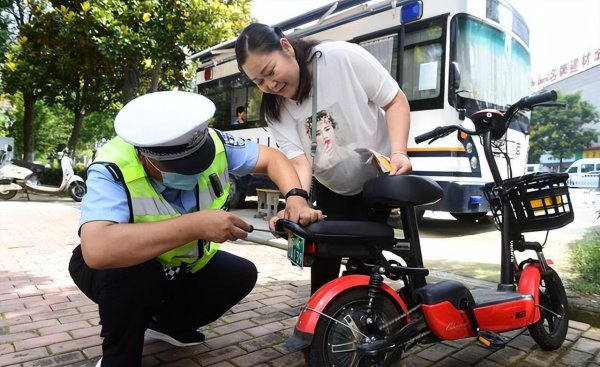 电动车上绿牌需要什么条件