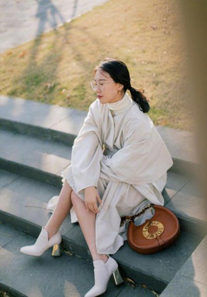 春天普通上班穿什么衣服？