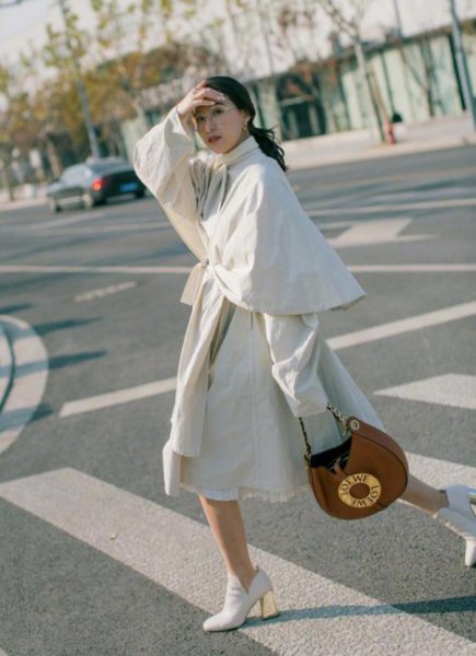 春天普通上班穿什么衣服？