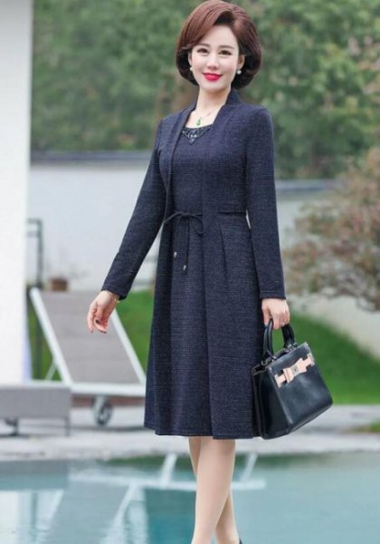 50岁的女人穿什么裙子最好看？