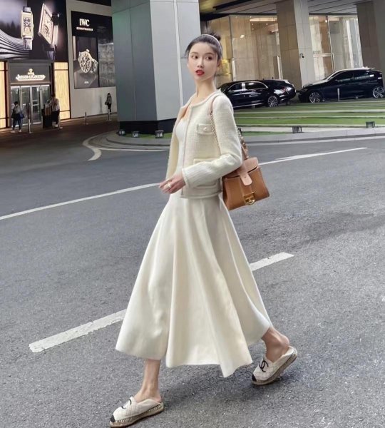 小香风外套怎么穿搭