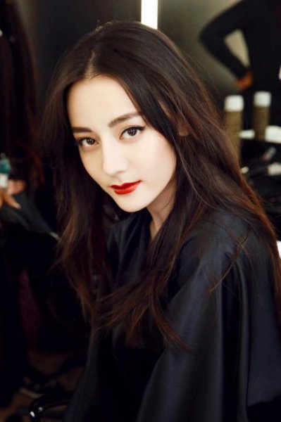 为什么有人不化妆比化妆好看（天生带妆的女生）