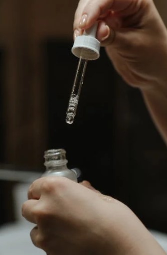 安瓶精华液能天天用吗