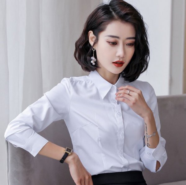 白色衬衫透明怎么内搭
