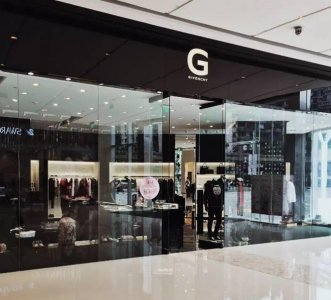 ggivenchy属于纪梵希吗 纪梵希彩妆怎么样