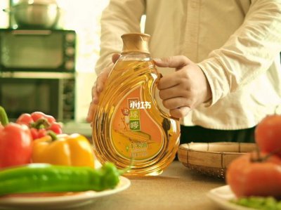 玉米油过期了还能吃吗 玉米油一年没开封还能用吗