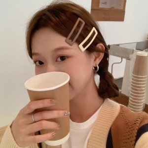 怎样退掉染的黑色头发 染发后应该怎样护理