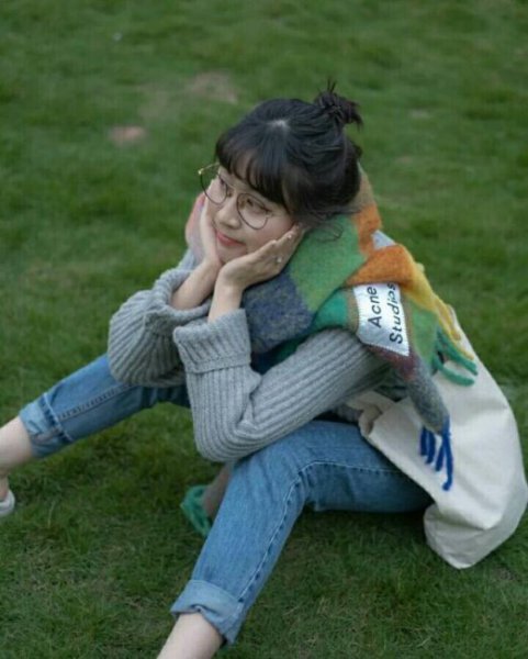 冬季围巾搭配衣服图片