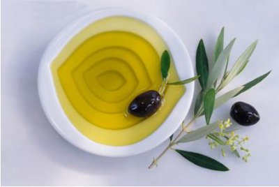用橄榄油擦脸的误区 橄榄油功效和具体用法