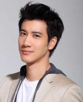 长脸男生适合什么发型