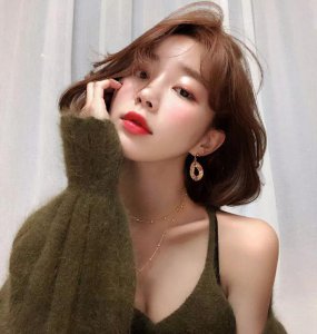 适合大脸的发型 脸宽女生适合什么发型