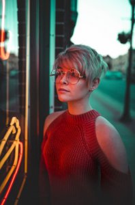 45岁到50岁的发型 国字脸怎么改变脸型