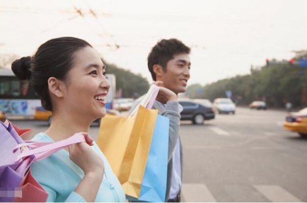 见女方家长穿什么衣服？