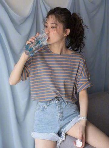 时尚气质女人穿衣搭配