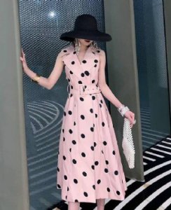 韩版夏季波点连衣裙 这几款千万别错过！