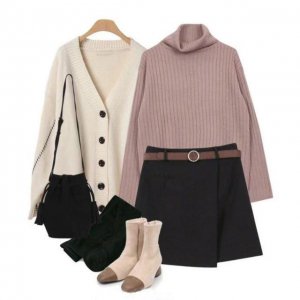 粉色毛衣搭配什么好看？ 粉色毛衣配什么颜色好看