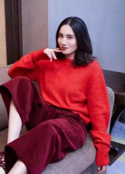 灯芯绒衣服怎么搭配？